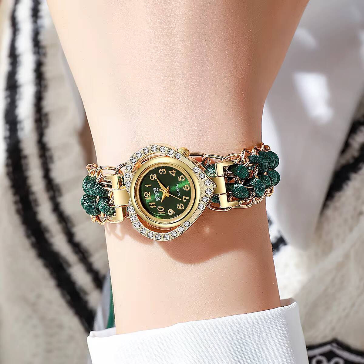 Jam Tangan Wanita Dial Hati Be - Open Heart Watch ulasan dan harga