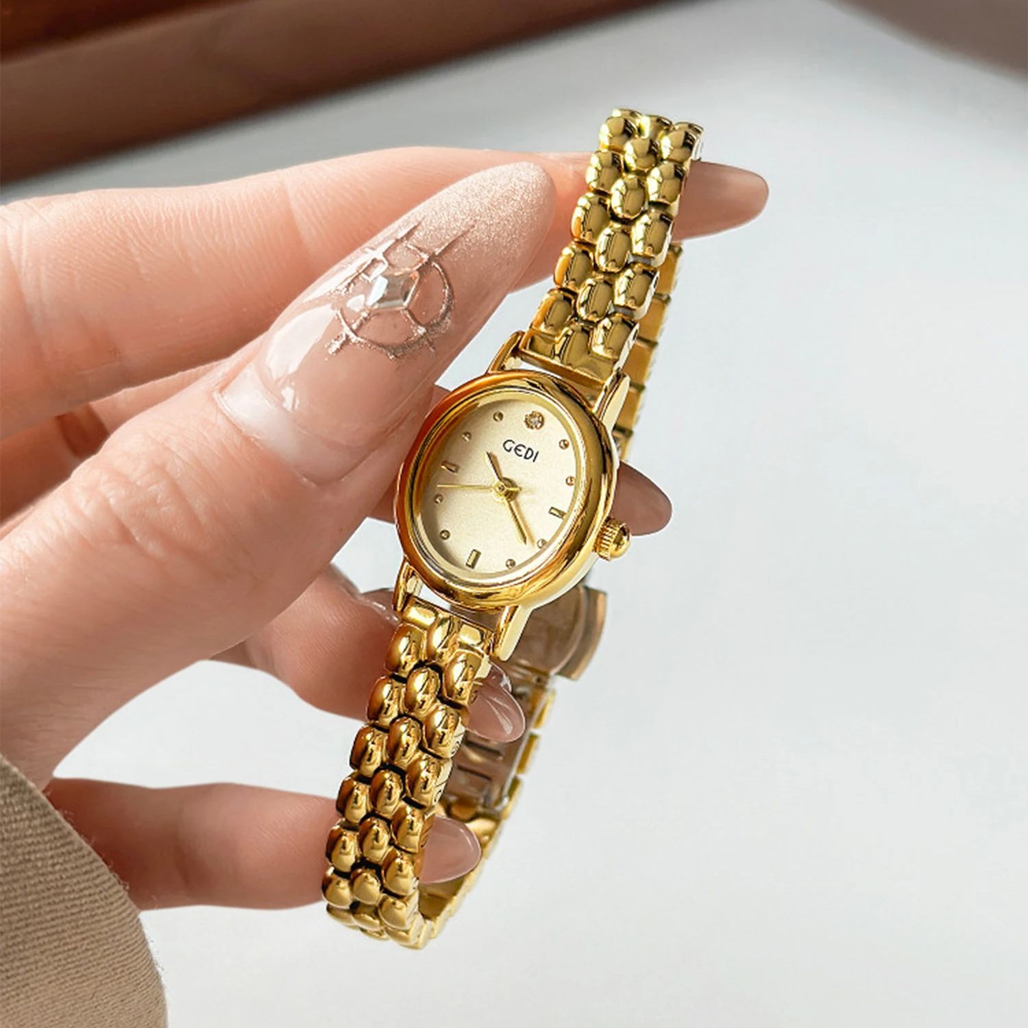 Jam Tangan Wanita Merek Mewah  - Luxury Watch On Sale ulasan dan harga
